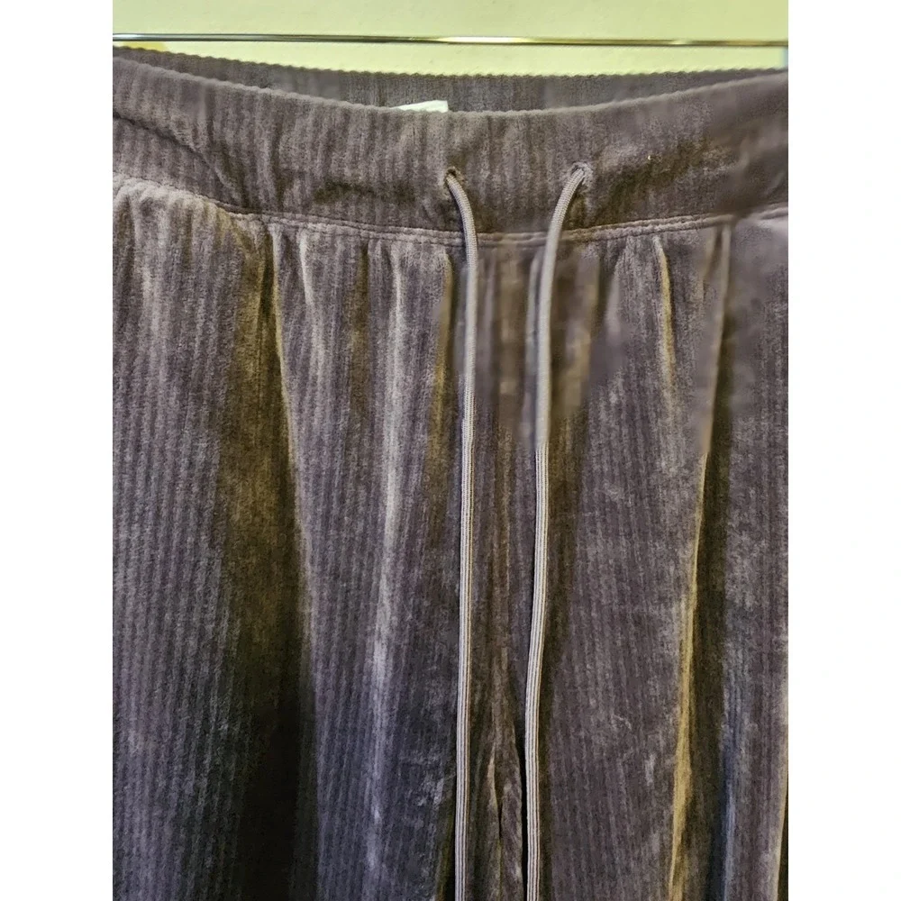 Livi Lane Bryant Velor Top and Pants Size 18/20 2 Piece Set  Plus‎ Size